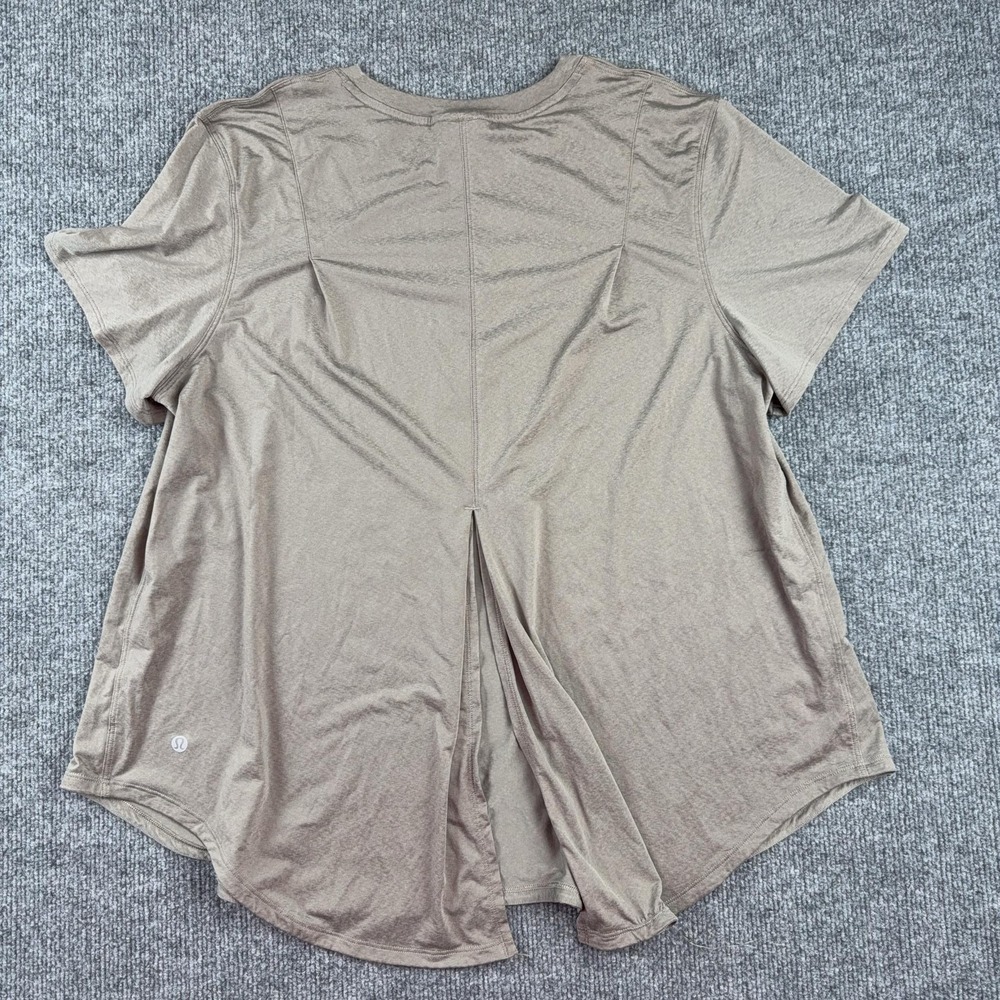Lululemon Shirt Womens XL Beige Short Sleeve Crew Neck Relaxed Fit Athletic - Picture 5 of 7
